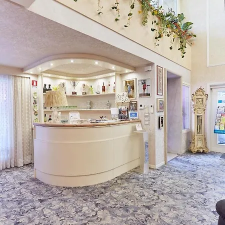 Lilla דסנזאנו דל גארדה