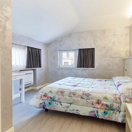 Lilla 3* Desenzano del Garda