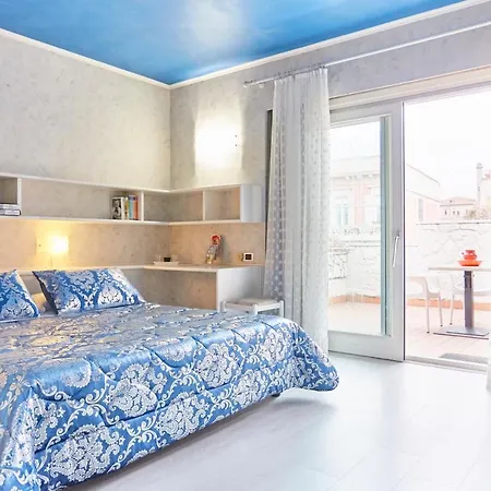 Hotel Lilla 3*
