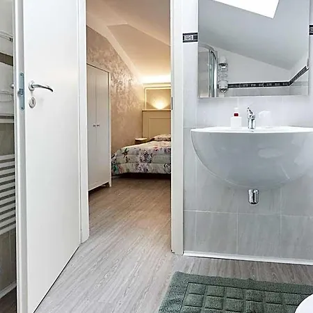 Lilla 3* Desenzano del Garda