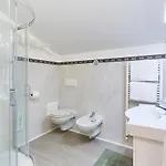Ξενοδοχείο Lilla 3*