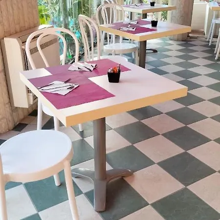 Lilla Otel 3*